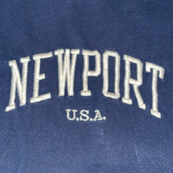 BRANDY MELVILLE TSHIRT - Picture 2 of 3